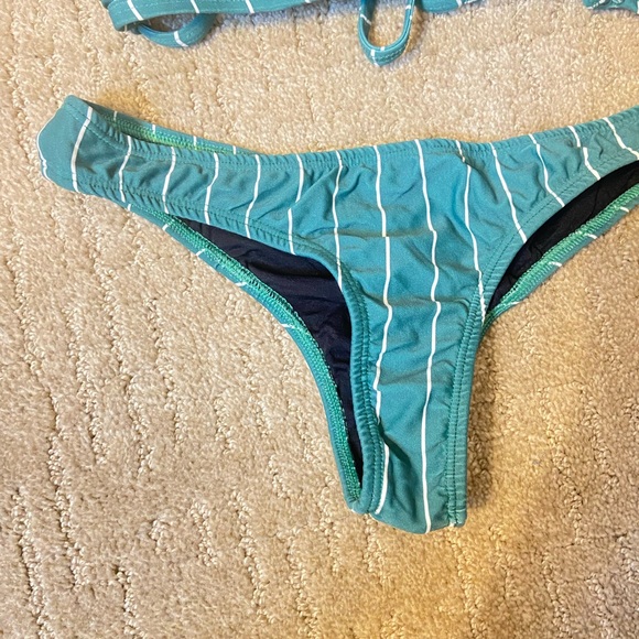 Amabikinis striped bikini set - Picture 3 of 6